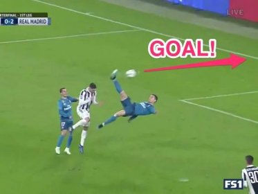 Cristiano Ronaldo scores on an incredible bicycle kick for Real Madrid