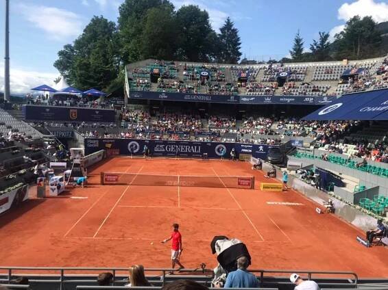 ATP turnaj LIVE? Zaleť si na tenis! – Tenisové turnaje pro amatéry a zájezdy na tenis