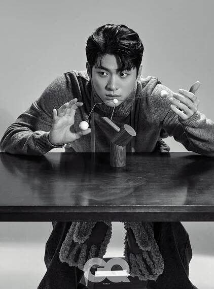 Kang Tae Oh je zarmútený z neprajných komentárov a hovorí o vlastnom prejavovaní citov - Asianstyle