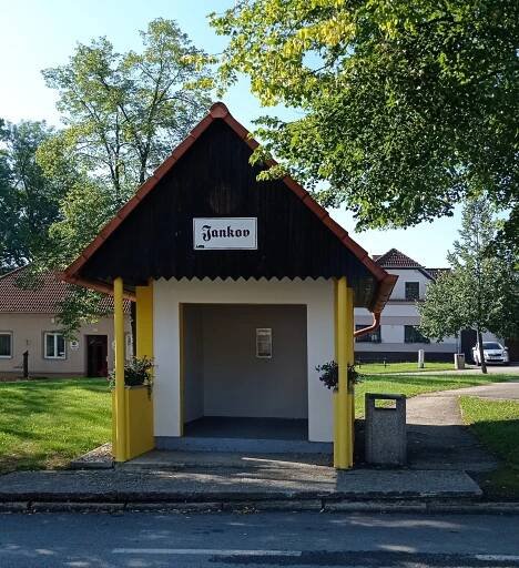Soubor:Jankov (CB), bus shelter 01.jpg