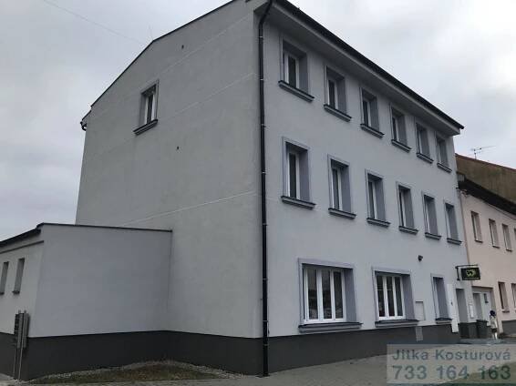 Pronájem Byt 2+1, Nádražní, Krnov - Pod Bezručovým vrchem, okres Bruntál