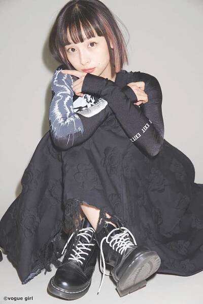 華村あすか
