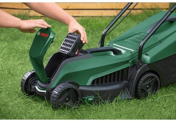 Bosch Aku rotační sekačka EasyMower 18V-32-200 bez aku