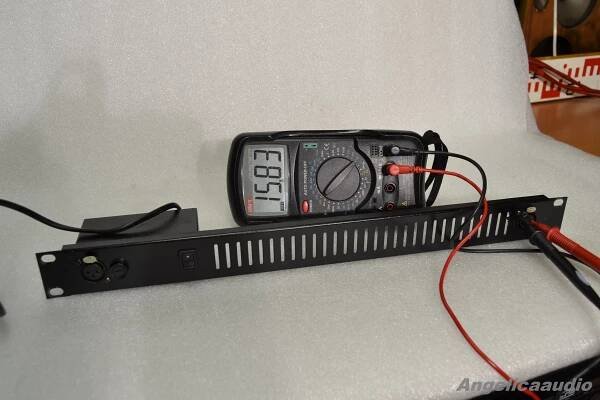 Zdroj do racku – 15V (2x XLR) : Angelicaaudio 1990