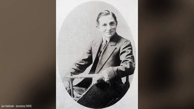 Skutečné životy: Marečku, podejte mi pero! Profesor Hrbolek koukal až do smrti po holkách, na scéně mu šlo...
