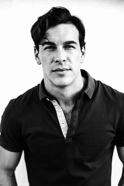 Mario Casas - JAVIER CORTÉS