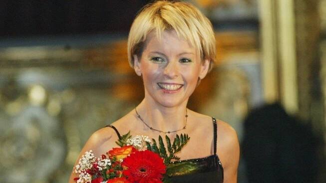 Iveta Bartošová by oslavila 54 let: Nejhezčí fotky a prokletí, které ji pronásleduje i po smrti – eXtra.cz