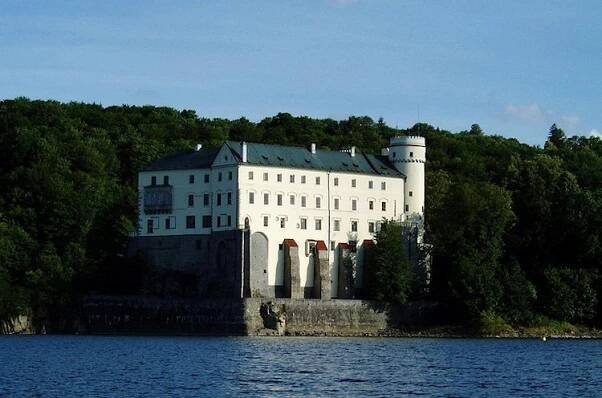 Orlík nad Vltavou (zámek) (okres Písek, Jihočeský kraj)