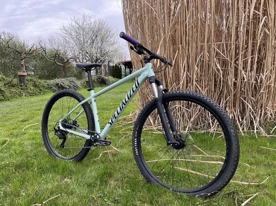 SPECIALIZED ROCKHOPPER COMP za 17 000 Kč