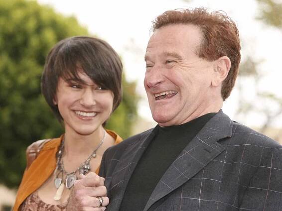 Robin Williams and daughter Zelda at the premiere of "RV" on April 23, 2006 in Los Angeles, California.