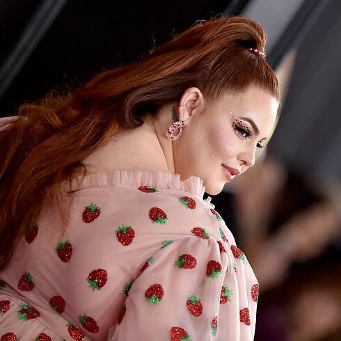 Tess Holliday Discusses the Stigma Behind an Atypical Anorexia Diagnosis