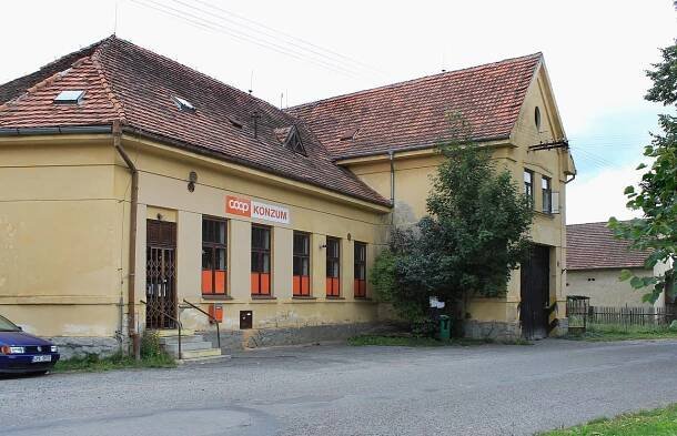 Ves Touškov - ubytování, počasí, foto, tipy na výlet, informace