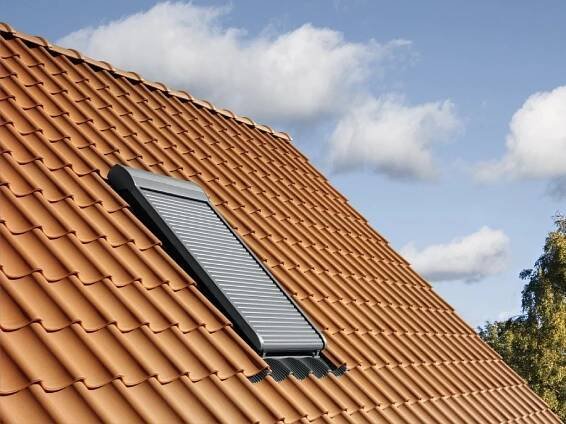 VELUX - Venkovní roleta SML - el. pohon | Venkovní rolety VELUX | zaluzie-rolety.com