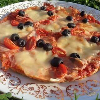 Scuk.cz LC bezlepková pizza s mozzarellou, min. 500 g