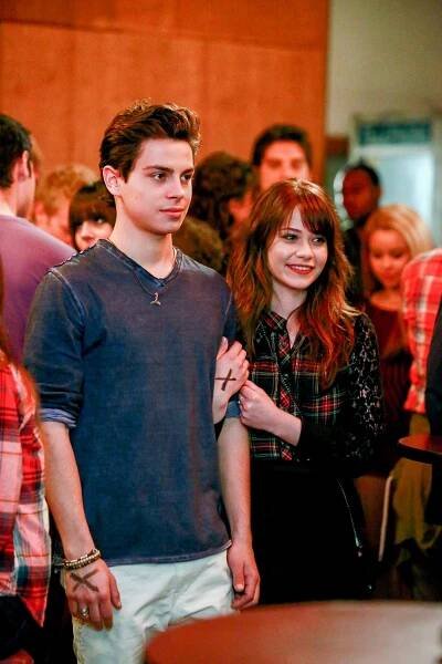 Fosterovi - Jak dál - Z filmu - Jake T. Austin, Amanda Leighton