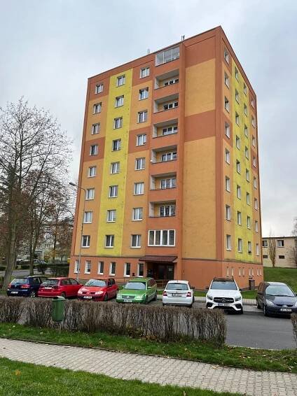 Pronájem Byt 2+1, Školní, Nová Role, okres Karlovy Vary