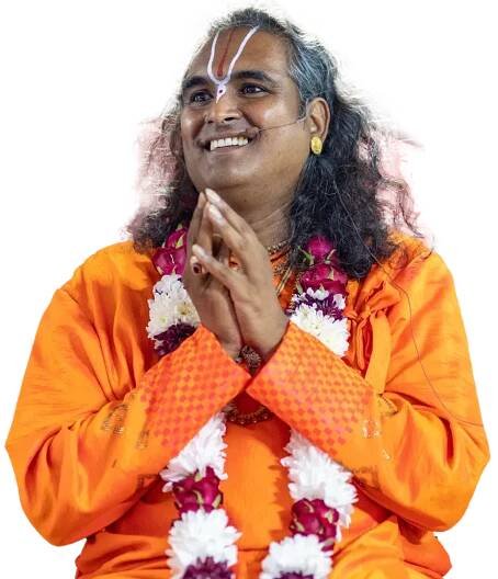 paramahamsa vishwananda smiling and doing prayer sign with the hands