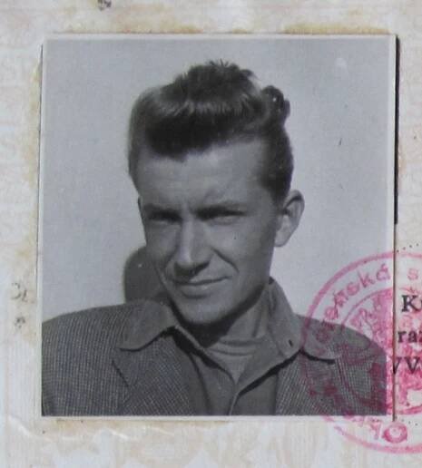 Jan Kazda, foto vojenská knížka, 1956