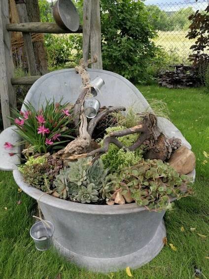 Rustic Garden Decoration Ideas