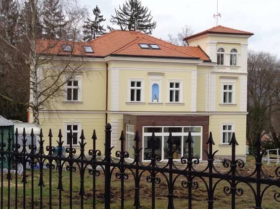 Bubeneč I. část: Od Pelléovy vily k Místodržitelskému letohrádku - Vycházky Praha – Prahou s očima dokořán