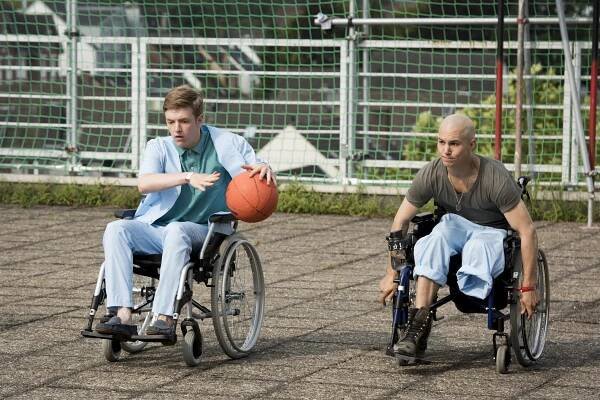 Club der roten Bänder - Sonnenschein - Z filmu - Timur Bartels, Tim Oliver Schultz