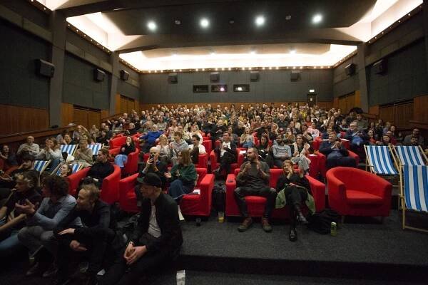 PechaKucha Night v Železném Brodě: O sklu ani muk! Designéři oslnili publikum
