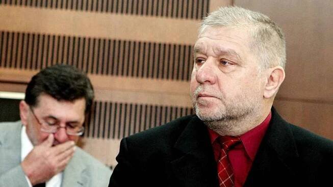 Poškodili obchodní partnery o miliony,půjdou za mříže