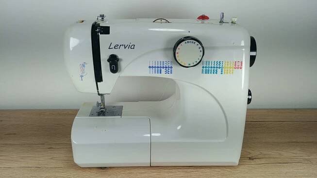 Šicí stroj Lervia KH 4000 / použité / bez napájecího kabelu