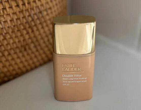 best-foundations-for-mature-skin