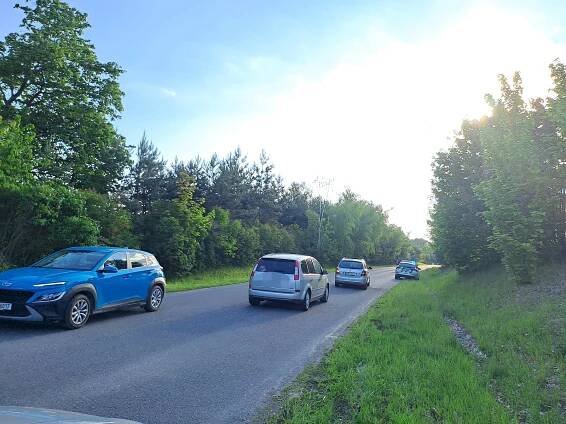 Auto srazilo ve Studeněvsi muže na elektrokoloběžce, viník od nehody ujel