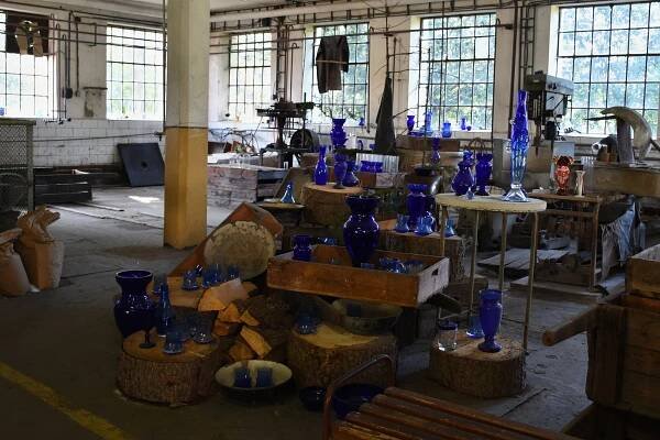 Sklárna Jakuba Skláře v Tasicích zve na velký bazar. Budou i dílničky