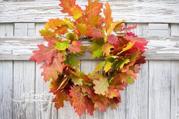 Věnec z listů. Věnec z listí. Podzimní věnec z listů. Podzimní věnec na dveře. Podzimní dekorace. Výroba dekorace. DIY. Inspirace. DIY návody a nápady. Podzimní věnce na dveře. Podzimní věnce. Podzimní dekorace na dveře. Podzimní dekorace věnce. Podzimní věnec. Podzimní věnec na dveře. Věnec na dveře. Podzim. Podzimní výzdoba. Podzimní nápady Podzimní tvoření.
