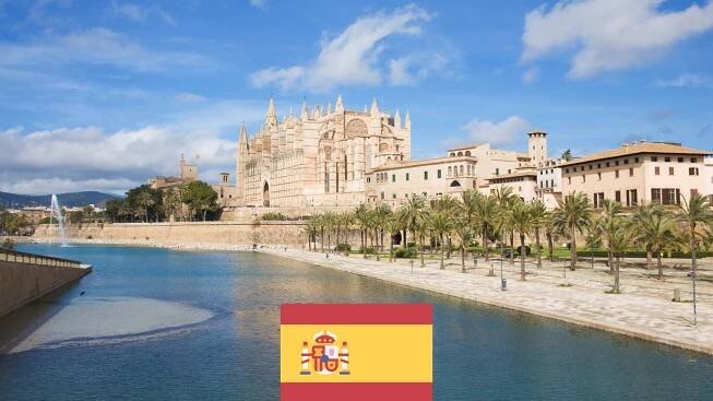 Palma de Mallorca z Prahy od 2 990 Kč: Akční letenky do října 2021