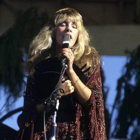 19 Dreamy Vintage Pictures of Stevie Nicks That Prove She’s Forever Been a Boho Muse