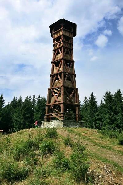 Rozhledna Miloňová | TuristickaMapa.cz