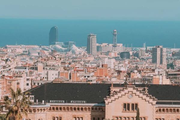 Bellesguard: A Poetic Refuge of Spring through Time - Obra Modernista de Antoni Gaudí en Barcelona | Torre Bellesguard