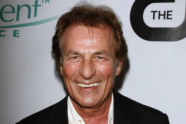 Joe E. Tata, Peach Pit Owner in ‘Beverly Hills, 90210,’ Dies at 85