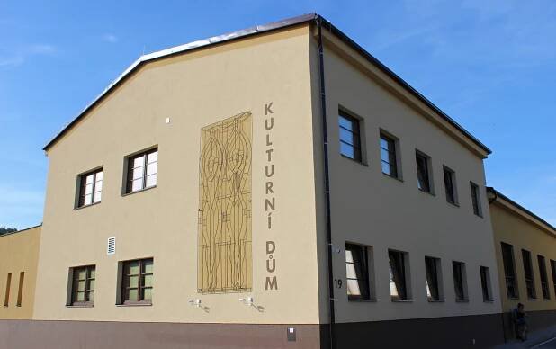 Z ruiny je perla. Kulturní dům v Brníčku vstal z mrtvých a znovu ožil
