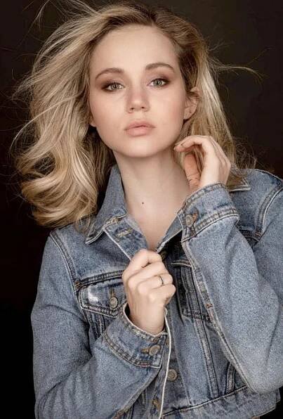 Brec Bassinger fotka