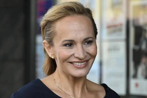 Od ruiny k vysněnému domovu: Monika Absolonová finišuje se stavbou své chalupy, fotky sdílí fanouškům
