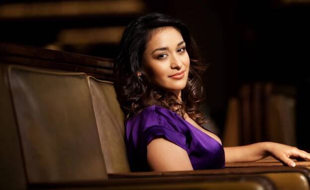 Soprano Cecilia Violetta Lopez