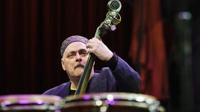 Andy González, Prolific Latin Jazz Bassist, Is Dead at 69
