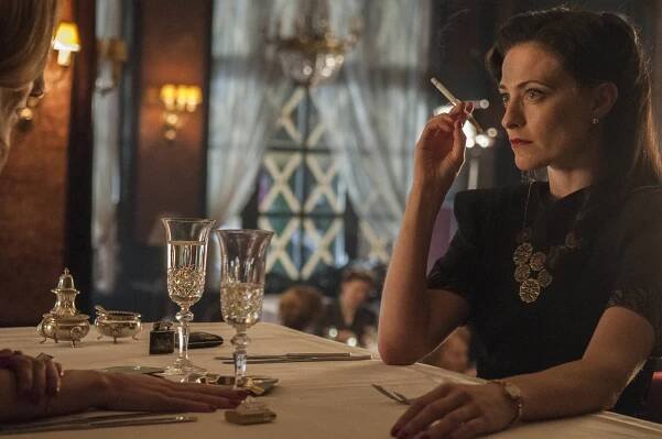 Fleming - Episode 2 - Z filmu - Lara Pulver