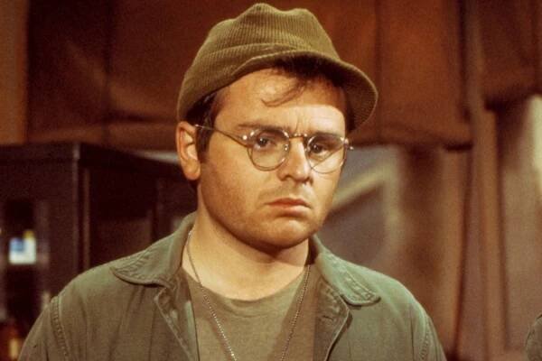 'M*A*S*H' star had to reshoot exit from show: 'It's awful'