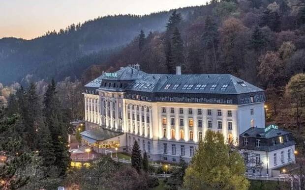 Travelking.cz: Radonové lázně Jáchymov: Hotel Radium... - Skrz.cz