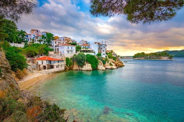 Skiathos v říjnu 2025 - Počasí a Průměrná teplota v říjnu - Řecko