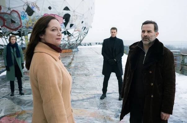Anna von Haebler, Natalia Wörner, Philippe Reinhardt, Beat Marti - Die Diplomatin - Mord in St. Petersburg - Z filmu