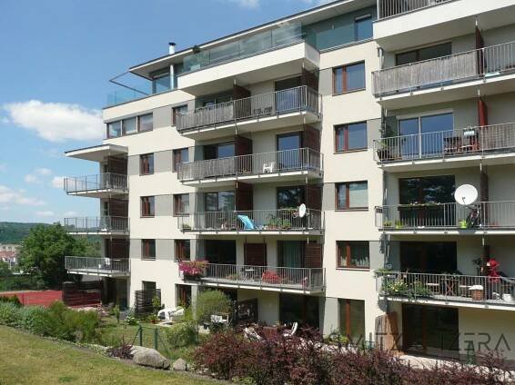Pronájem luxusního bytu v Residence Modřany, 2+kk, 70m2, Praha 12 – QARA