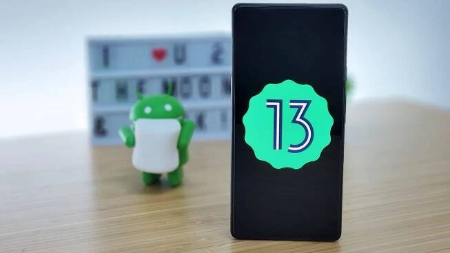 Android 13 is officially here. Only if you have the right kind of phone, that is