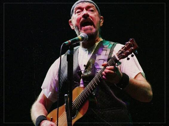 Ian Anderson - Ian Scott Anderson MBE - Jethro Tull - 2004